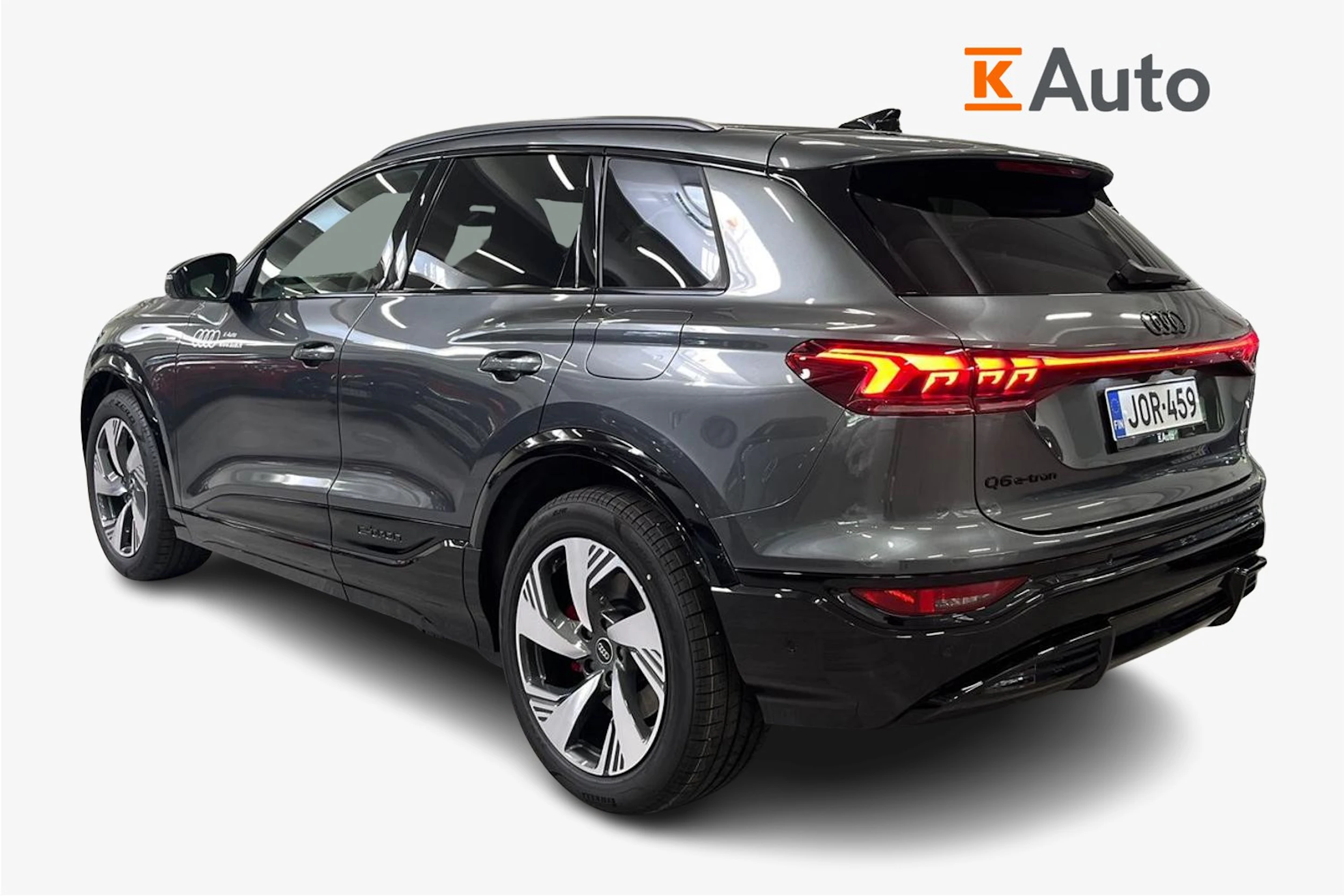 met. harmaa Audi Q6 e-tron 2026 kuva 2.