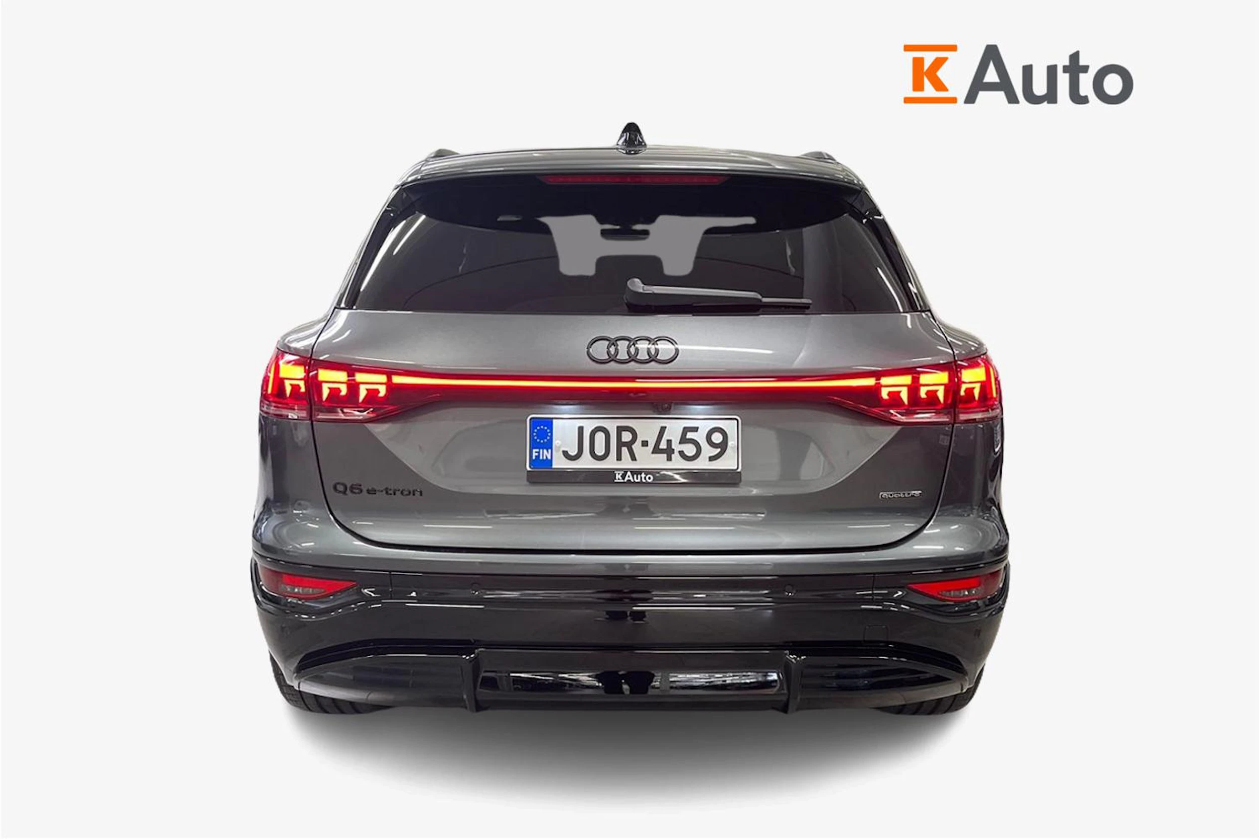met. harmaa Audi Q6 e-tron 2026 kuva 3.