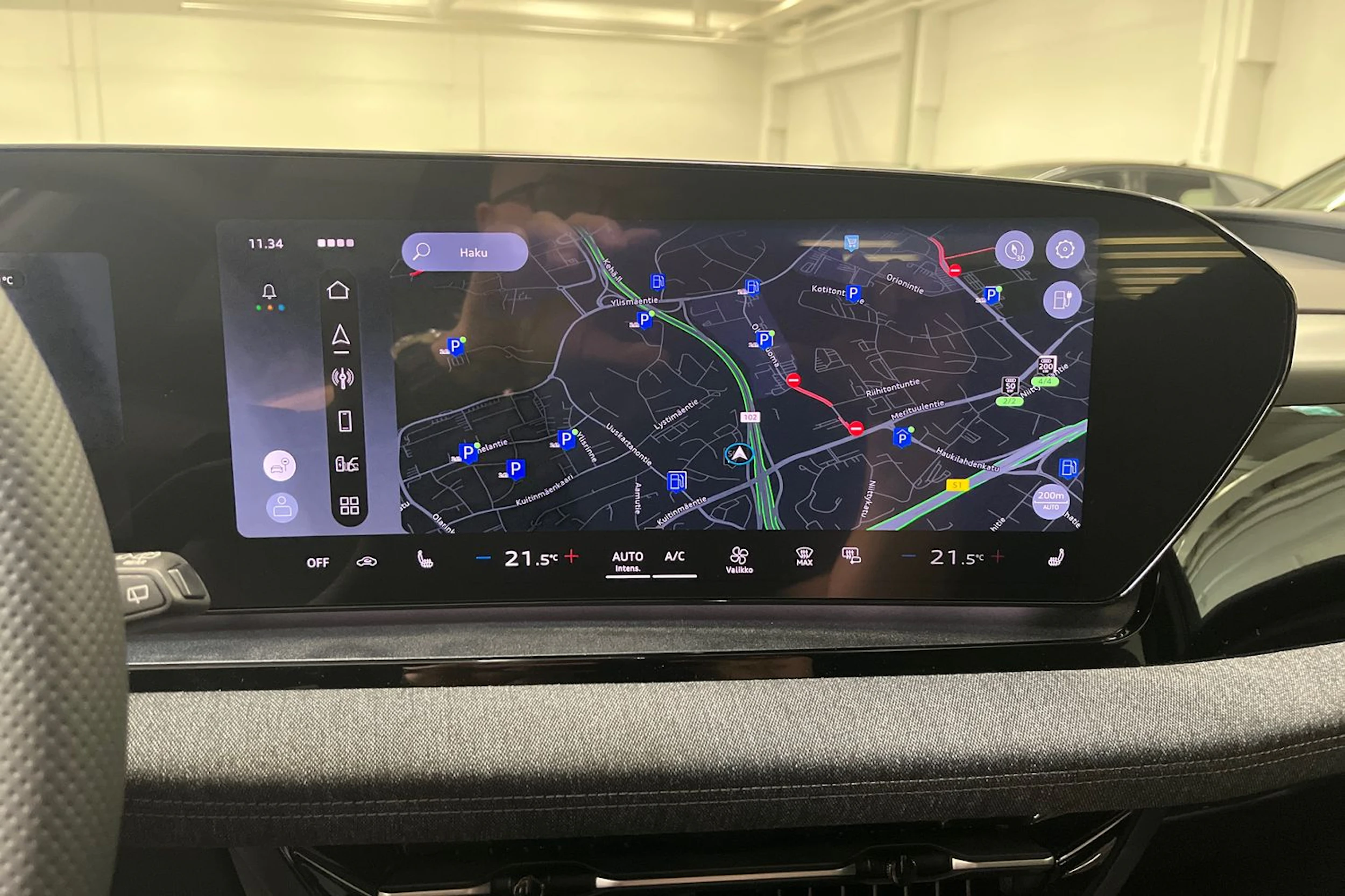 met. harmaa Audi Q6 e-tron 2026 kuva 11.