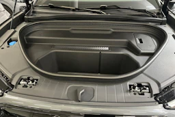 met. harmaa Audi Q6 e-tron 2026 kuva 12.