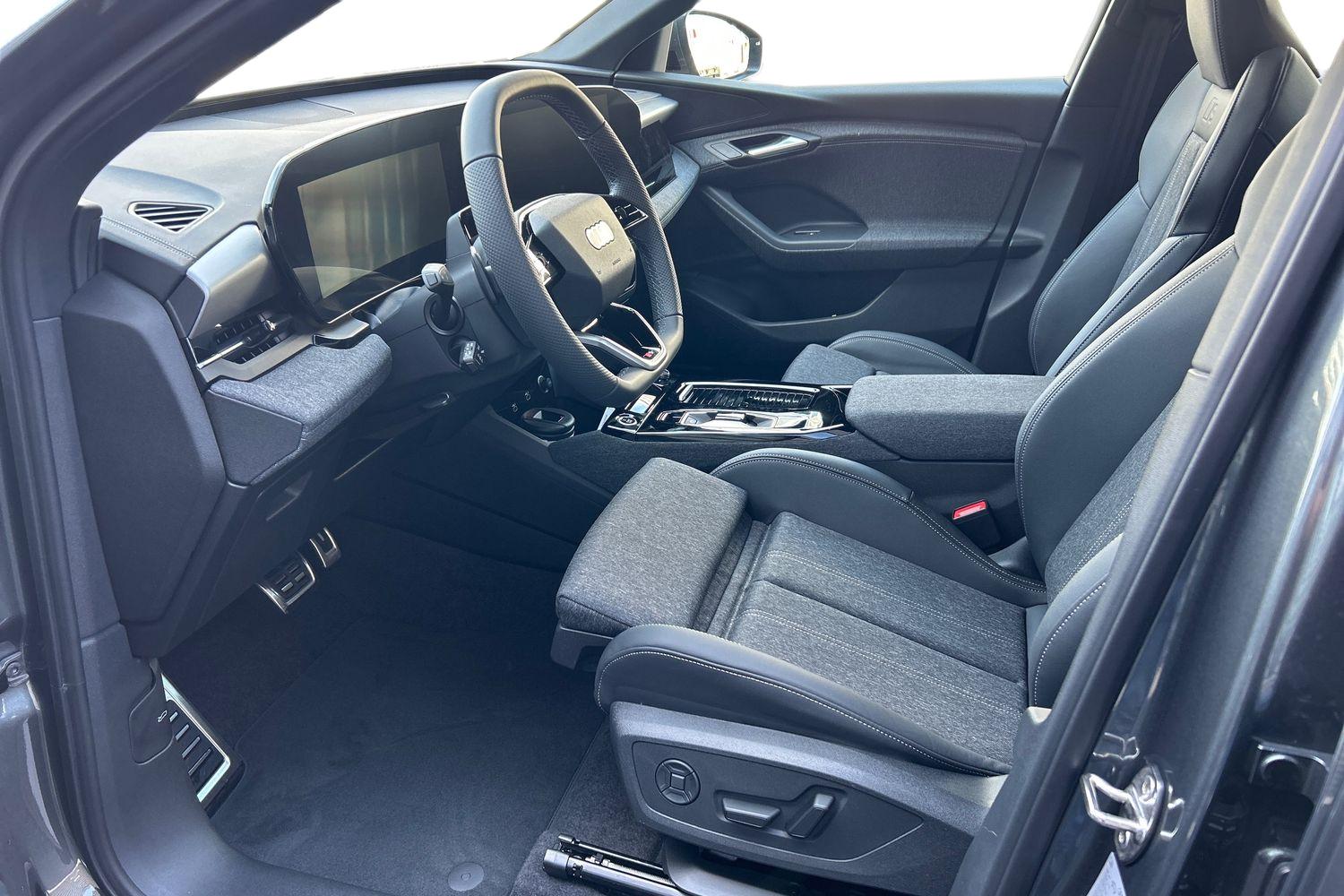 Audi Q6 e-tron 2026, photo 6/18