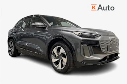harmaa Audi Q6 e-tron 2026 kuva 1.