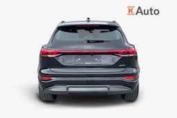 musta Audi Q6 e-tron 2026 kuva 3.