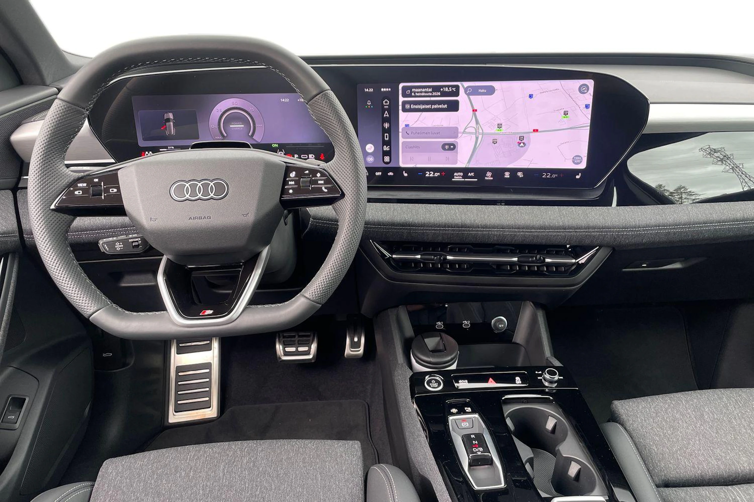 musta Audi Q6 e-tron 2026 kuva 7.