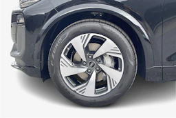 musta Audi Q6 e-tron 2026 kuva 9.
