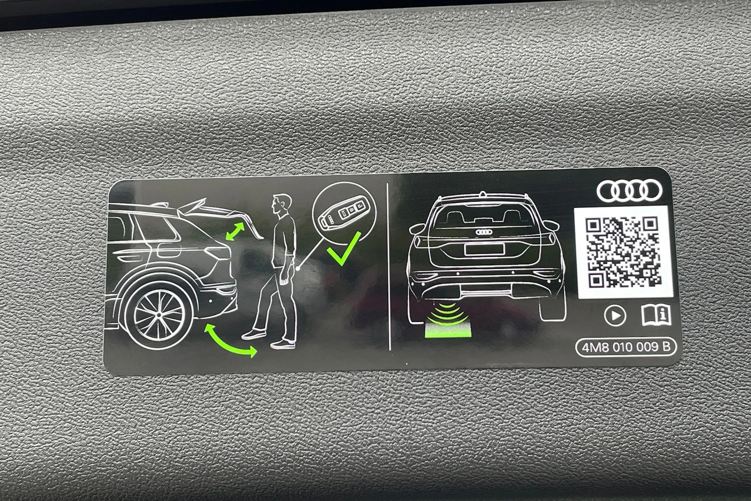 musta Audi Q6 e-tron 2026 kuva 17.