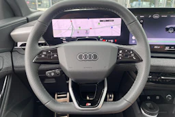 musta Audi Q6 e-tron 2026 kuva 26.