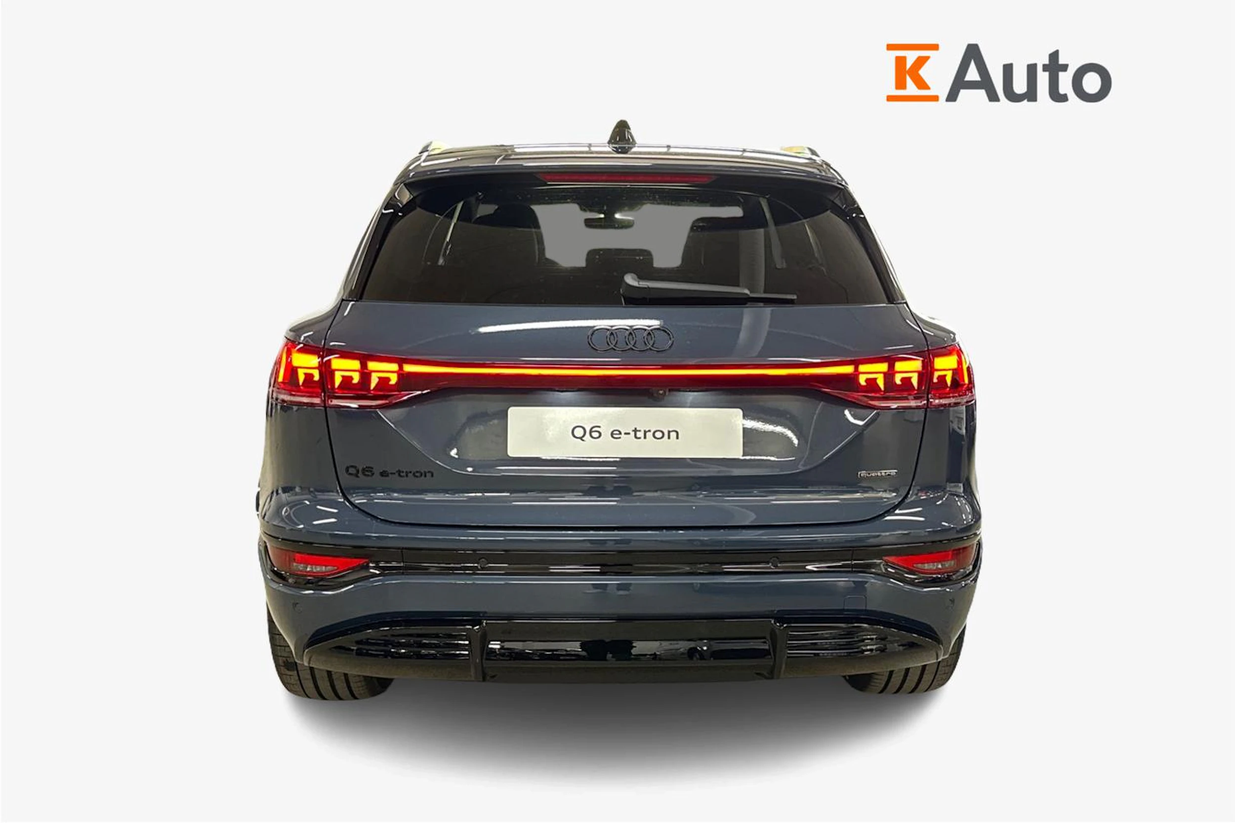 met. sininen Audi Q6 e-tron 2026 kuva 3.