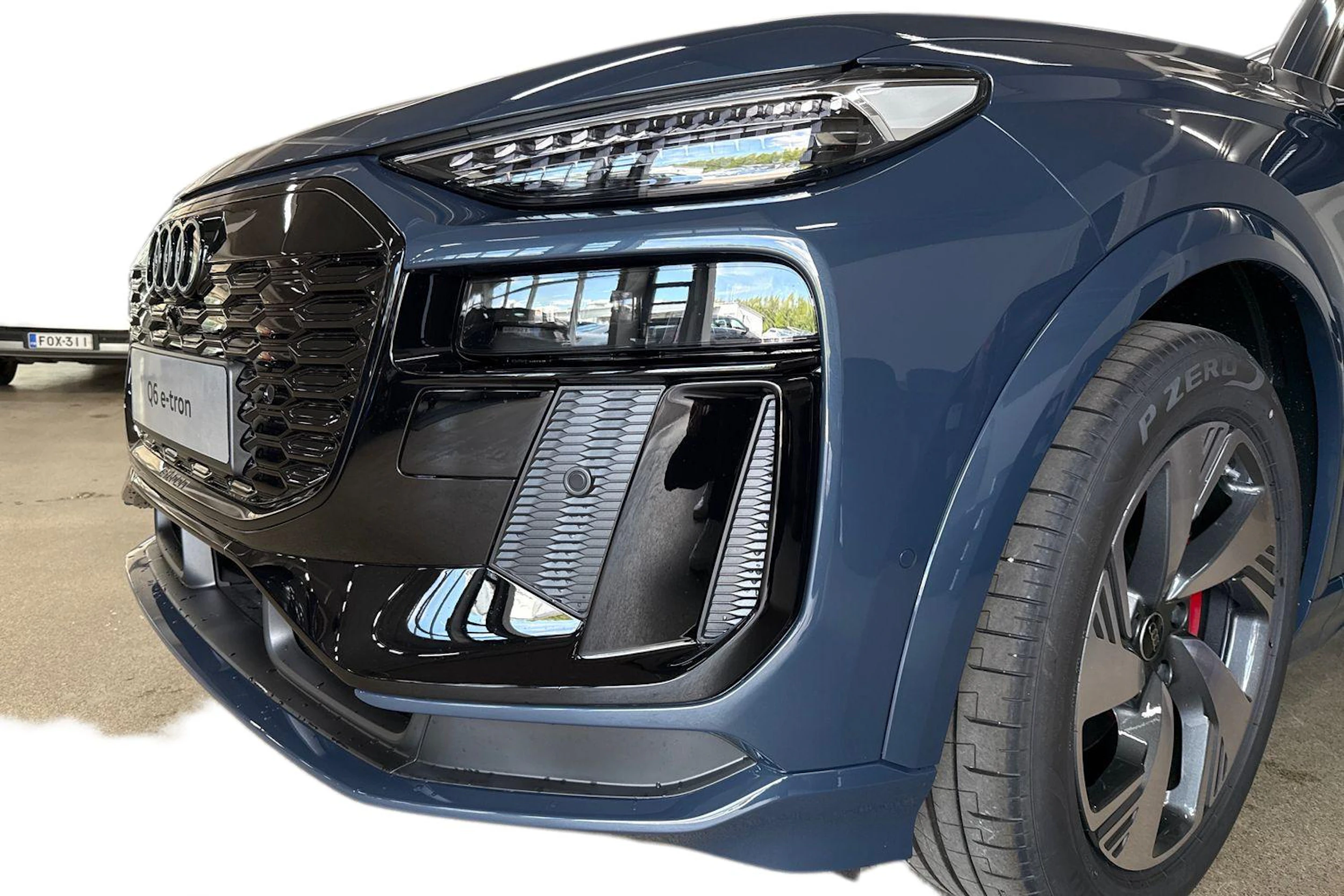 met. sininen Audi Q6 e-tron 2026 kuva 9.