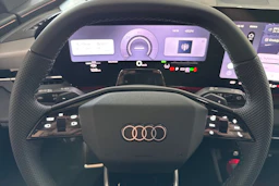met. sininen Audi Q6 e-tron 2026 kuva 19.