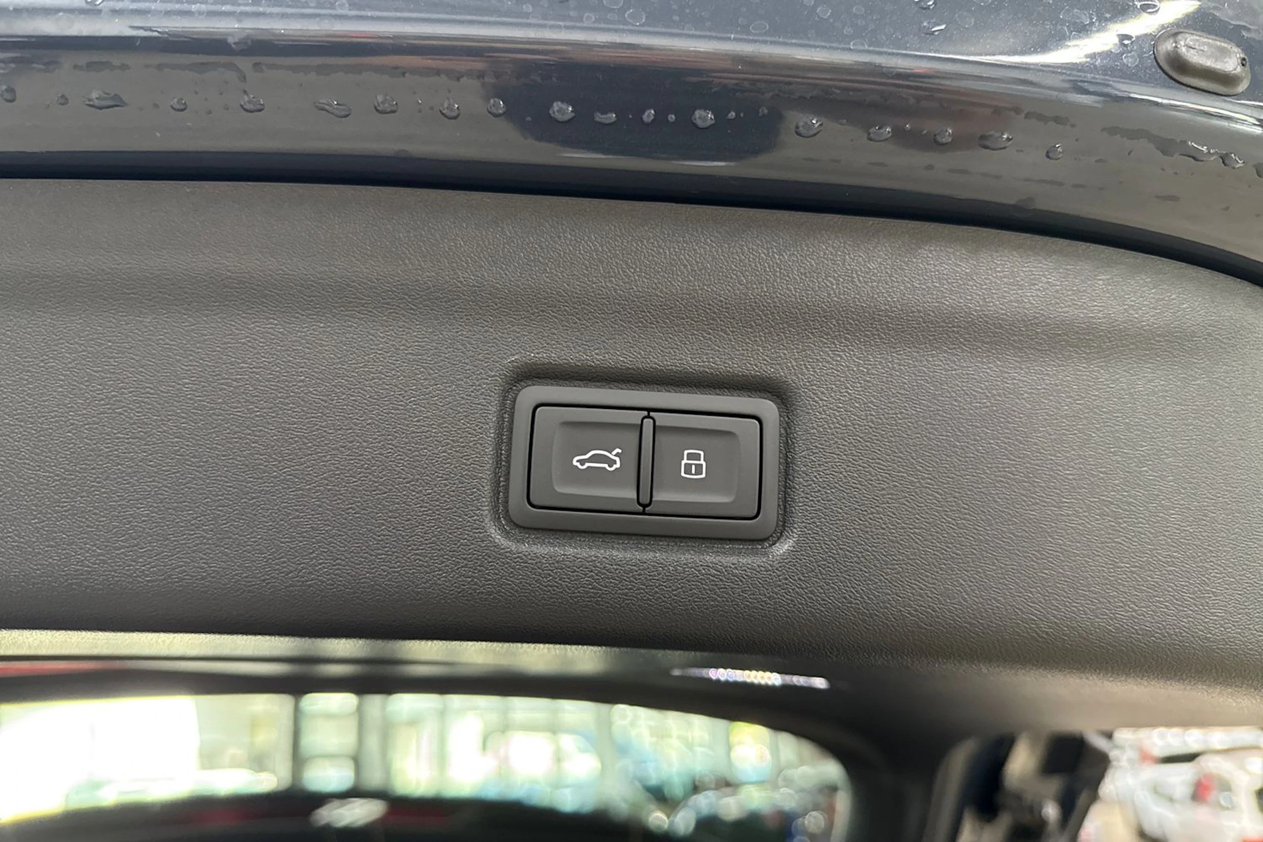 met. sininen Audi Q6 e-tron 2026 kuva 23.