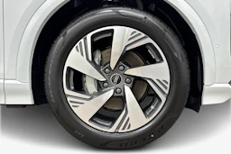 met. valkoinen Audi Q6 e-tron 2026 kuva 9.