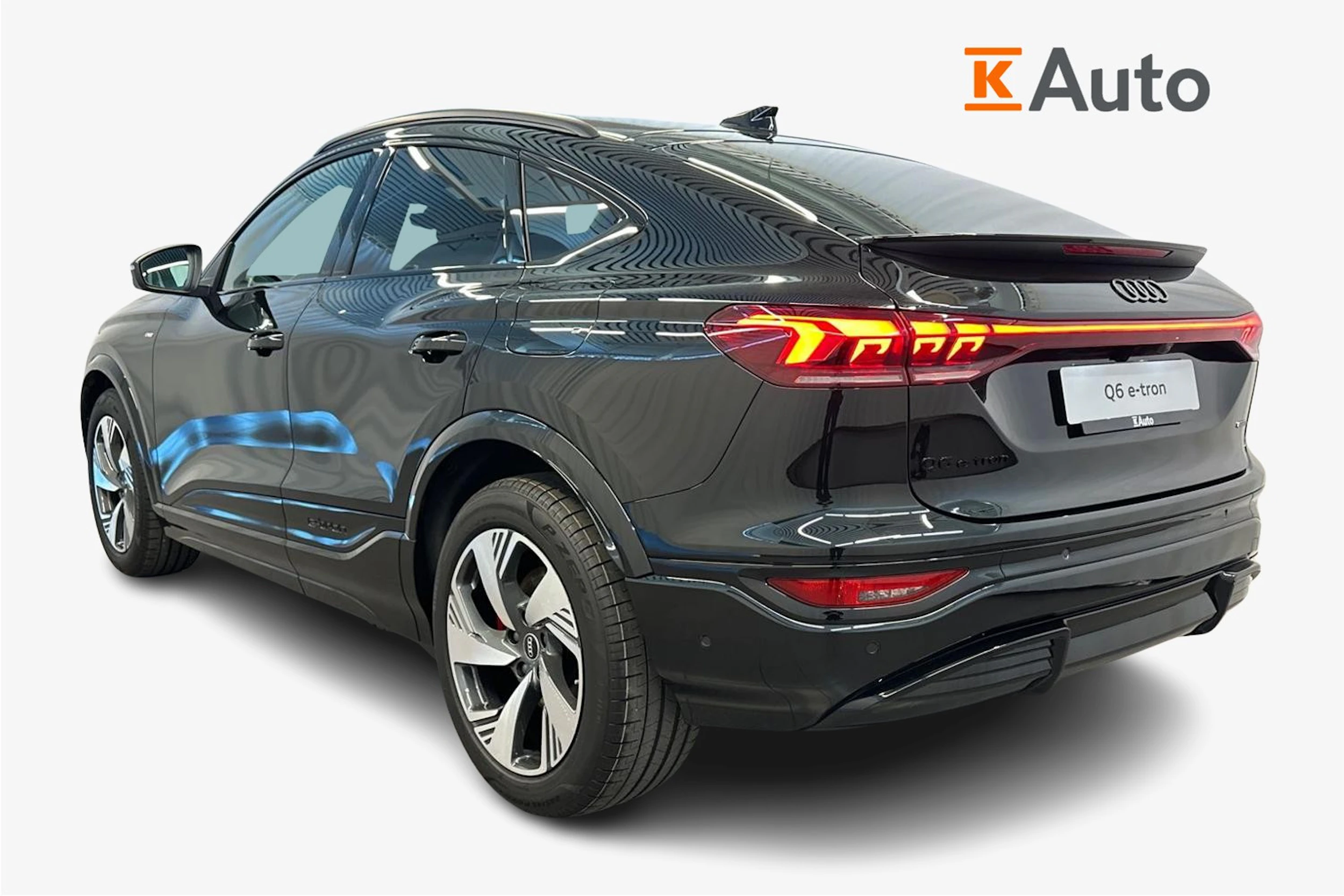 mythos musta Audi Q6 e-tron 2026 kuva 2.