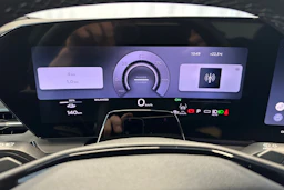 mythos musta Audi Q6 e-tron 2026 kuva 22.