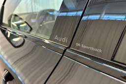 mythos musta Audi Q6 e-tron 2026 kuva 36.