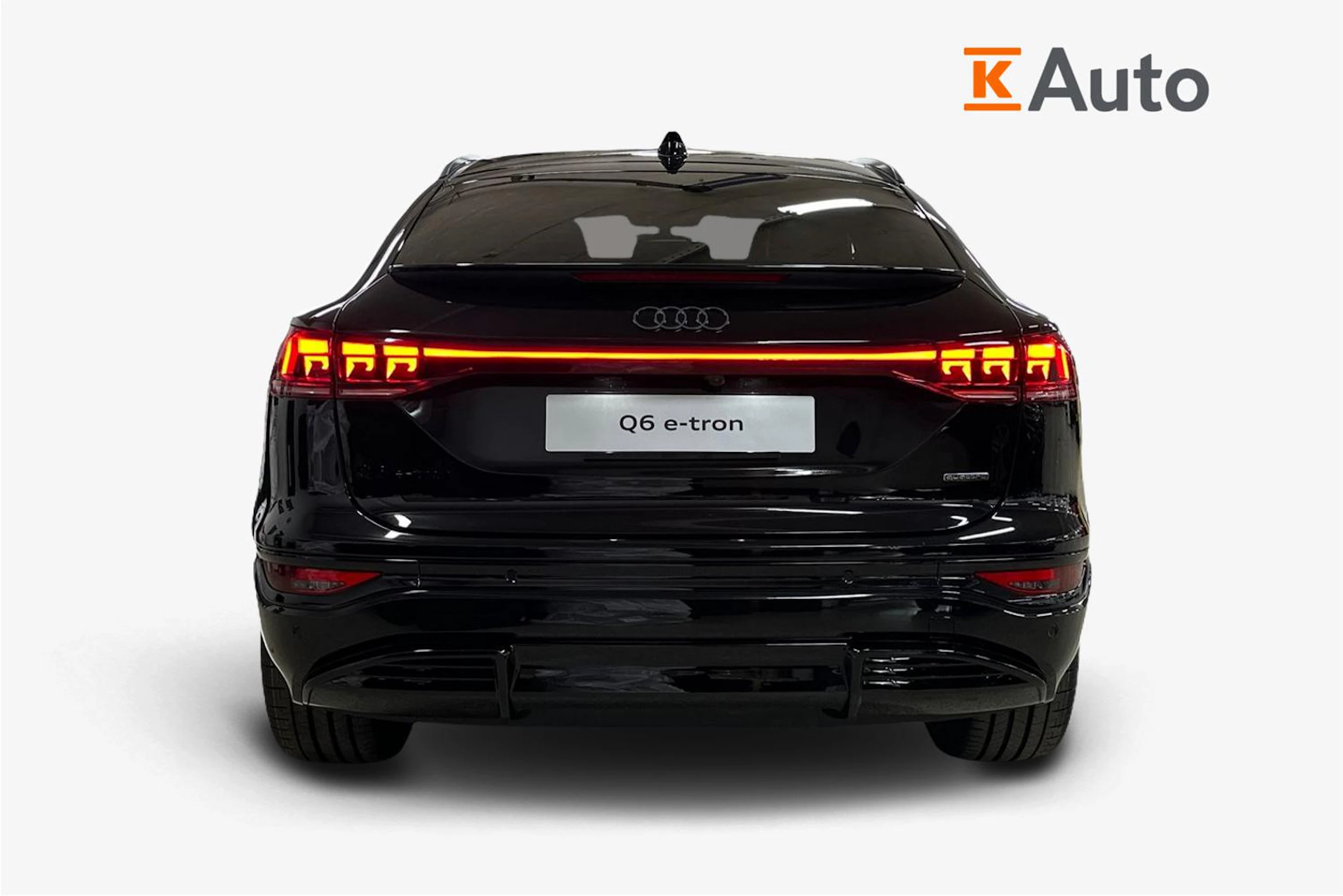 met. musta Audi Q6 e-tron 2026 kuva 3.