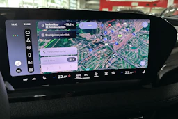 met. musta Audi Q6 e-tron 2026 kuva 22.