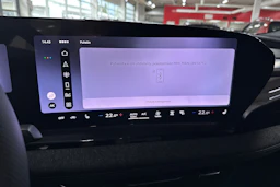 met. musta Audi Q6 e-tron 2026 kuva 24.