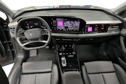 harmaa Audi Q6 e-tron 2026 kuva 7.