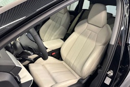 mythos musta Audi Q6 e-tron 2026 kuva 7.