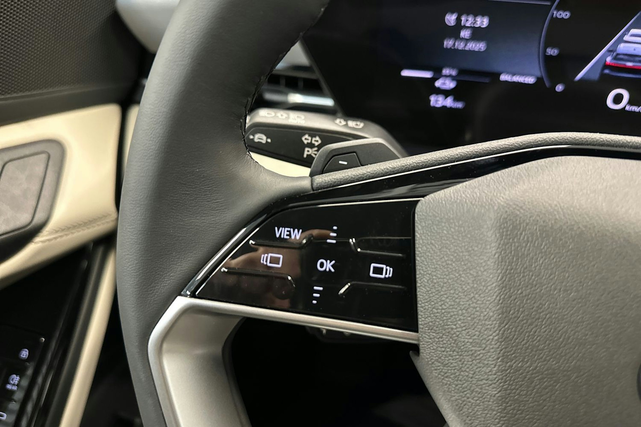 mythos musta Audi Q6 e-tron 2026 kuva 8.