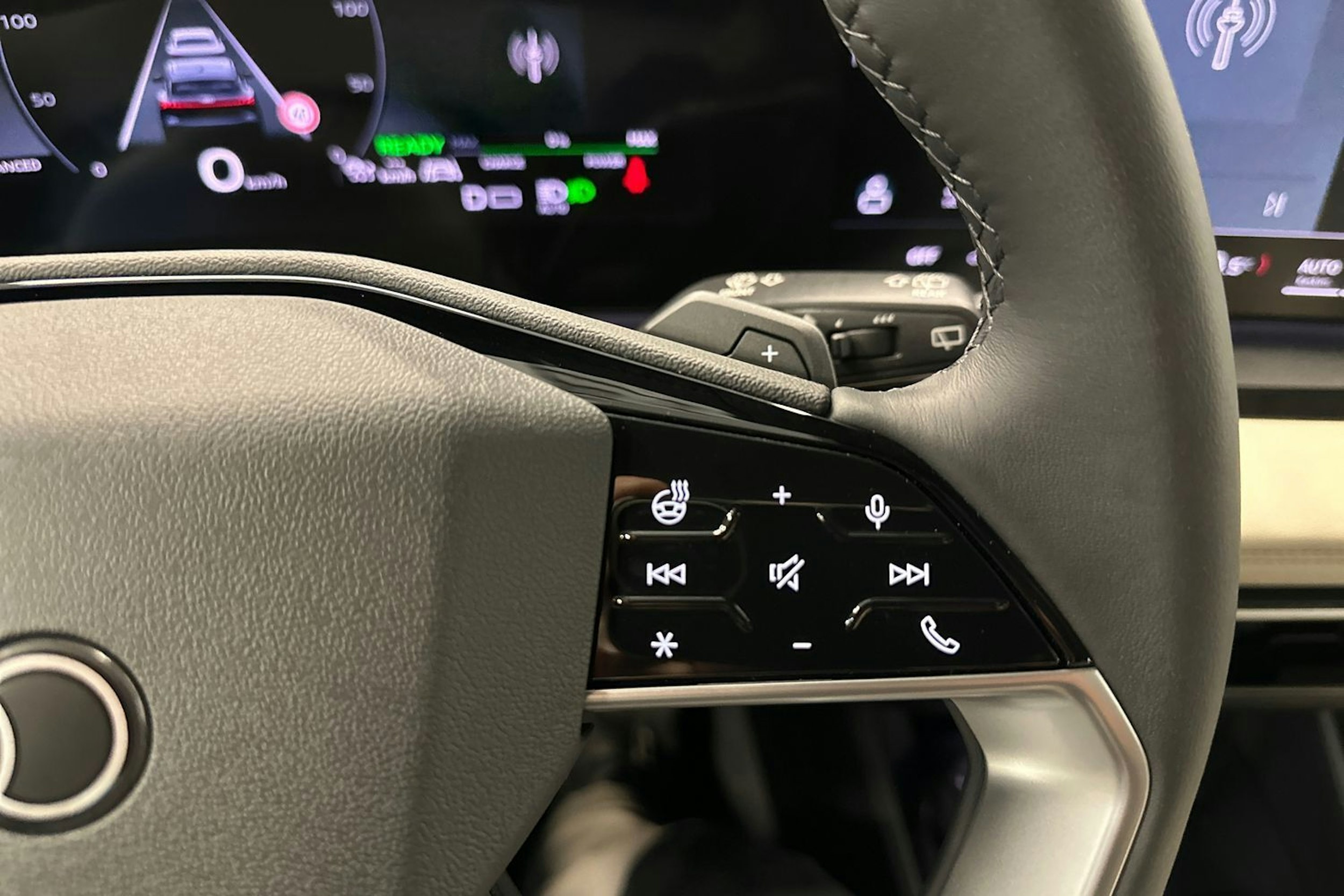 mythos musta Audi Q6 e-tron 2026 kuva 9.