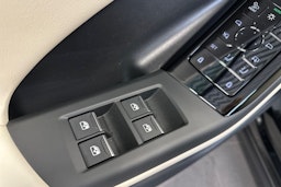 mythos musta Audi Q6 e-tron 2026 kuva 13.