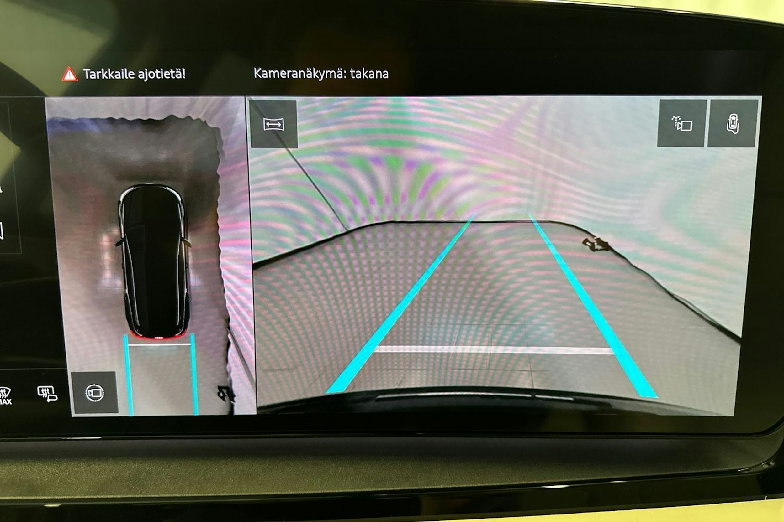 mythos musta Audi Q6 e-tron 2026 kuva 15.