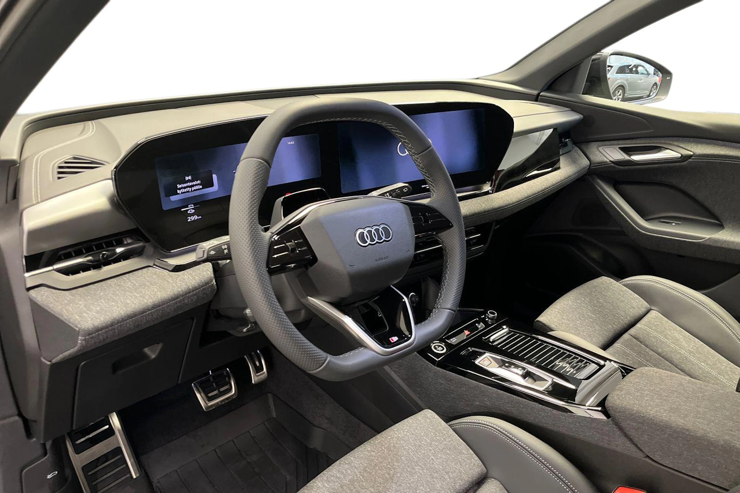 daytona harmaa Audi Q6 e-tron 2026 kuva 6.