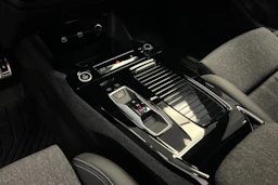 daytona harmaa Audi Q6 e-tron 2026 kuva 18.
