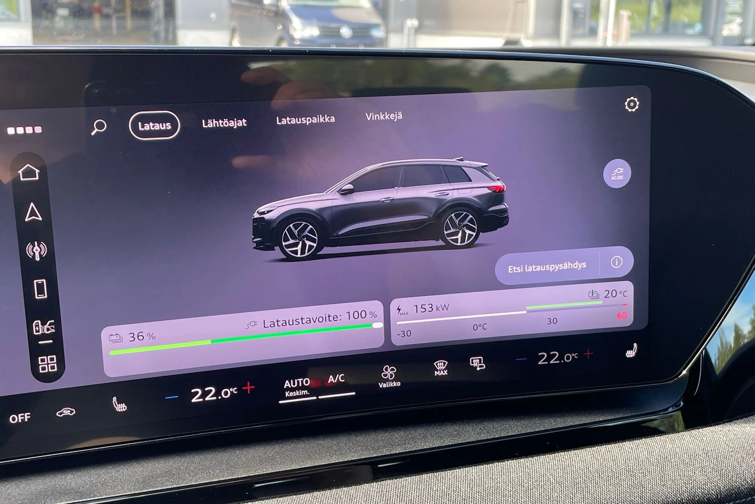 harmaa Audi Q6 e-tron 2026 kuva 27.
