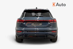 met. sininen Audi Q6 e-tron 2026 kuva 3.