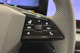 met. sininen Audi Q6 e-tron 2026 kuva 18.