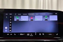 met. sininen Audi Q6 e-tron 2026 kuva 27.