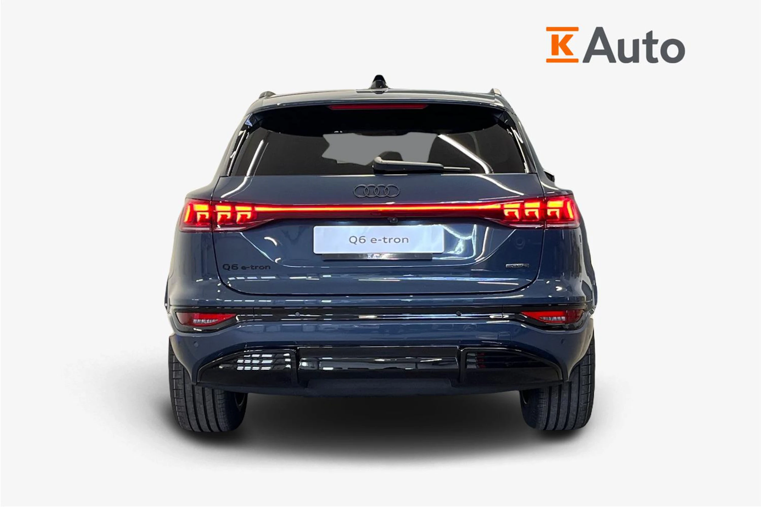 plasma sininen Audi Q6 e-tron 2026 kuva 3.
