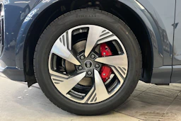 plasma sininen Audi Q6 e-tron 2026 kuva 10.