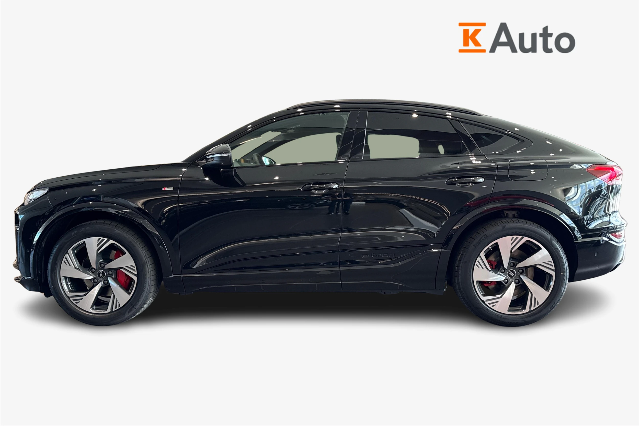 musta Audi Q6 e-tron 2026 kuva 5.