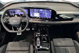 musta Audi Q6 e-tron 2026 kuva 7.