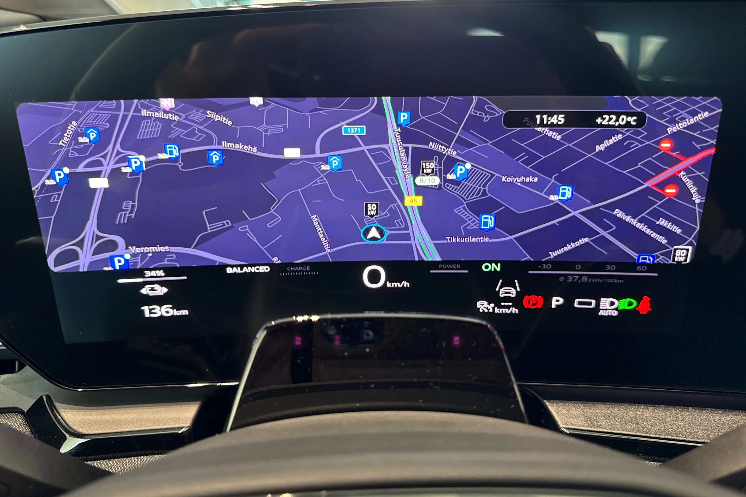 musta Audi Q6 e-tron 2026 kuva 15.
