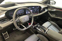 met. musta Audi Q6 e-tron 2026 kuva 6.