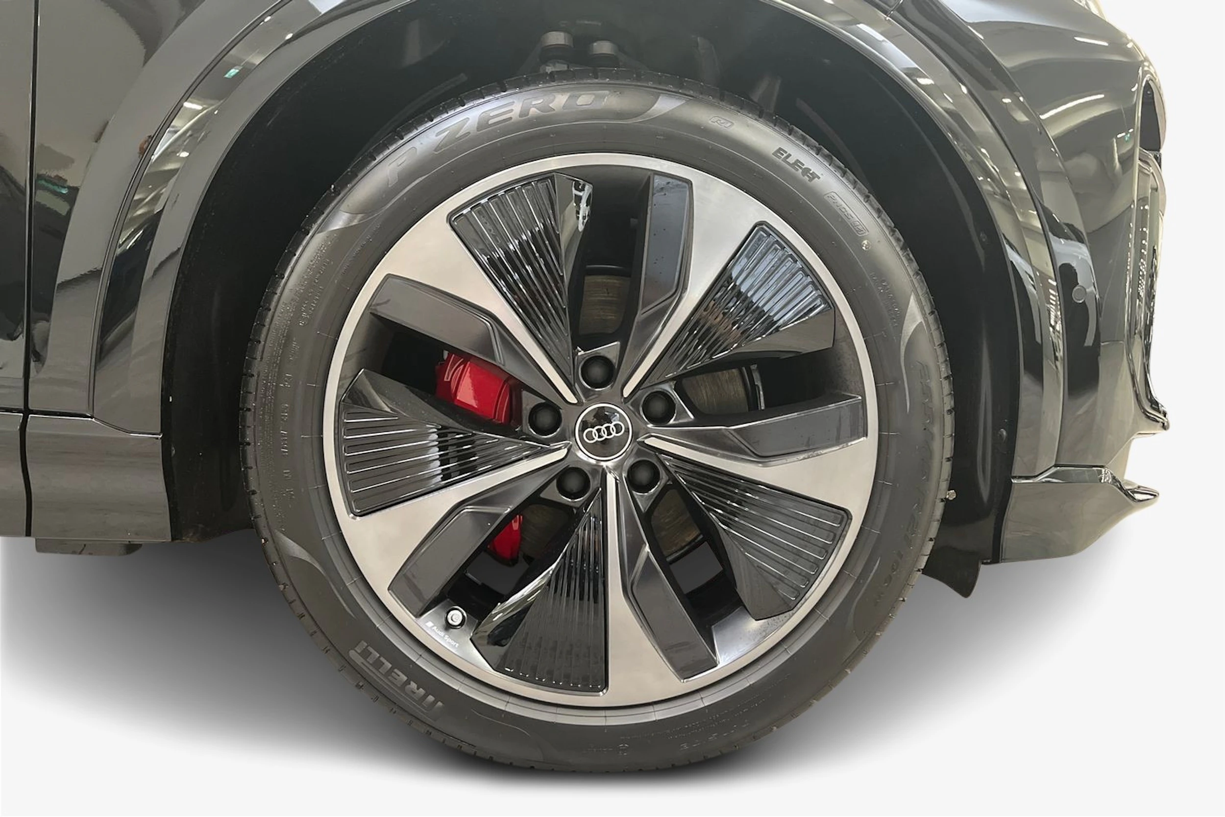 met. musta Audi Q6 e-tron 2026 kuva 9.
