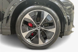 met. musta Audi Q6 e-tron 2026 kuva 9.