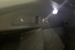 met. musta Audi Q6 e-tron 2026 kuva 12.