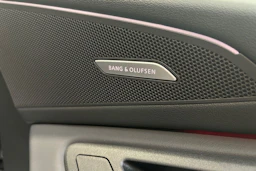 met. musta Audi Q6 e-tron 2026 kuva 14.