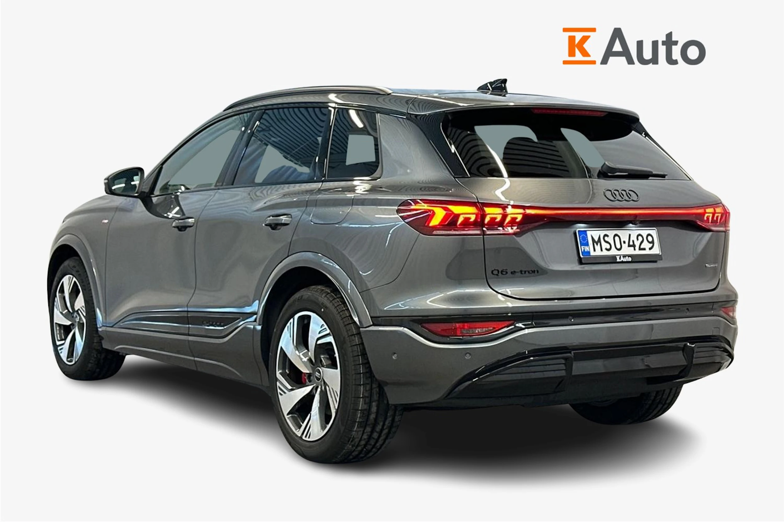 daytona harmaa Audi Q6 e-tron 2026 kuva 2.