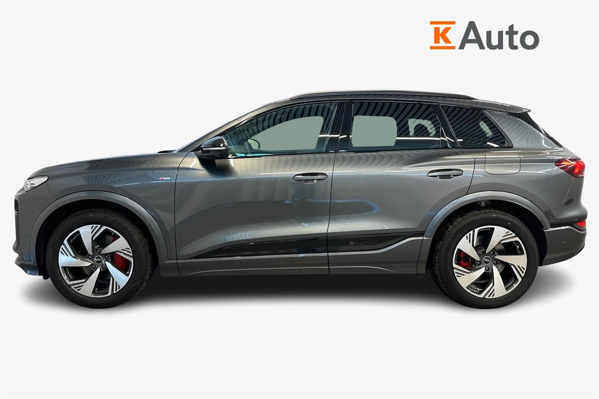 daytona harmaa Audi Q6 e-tron 2026 kuva 5.