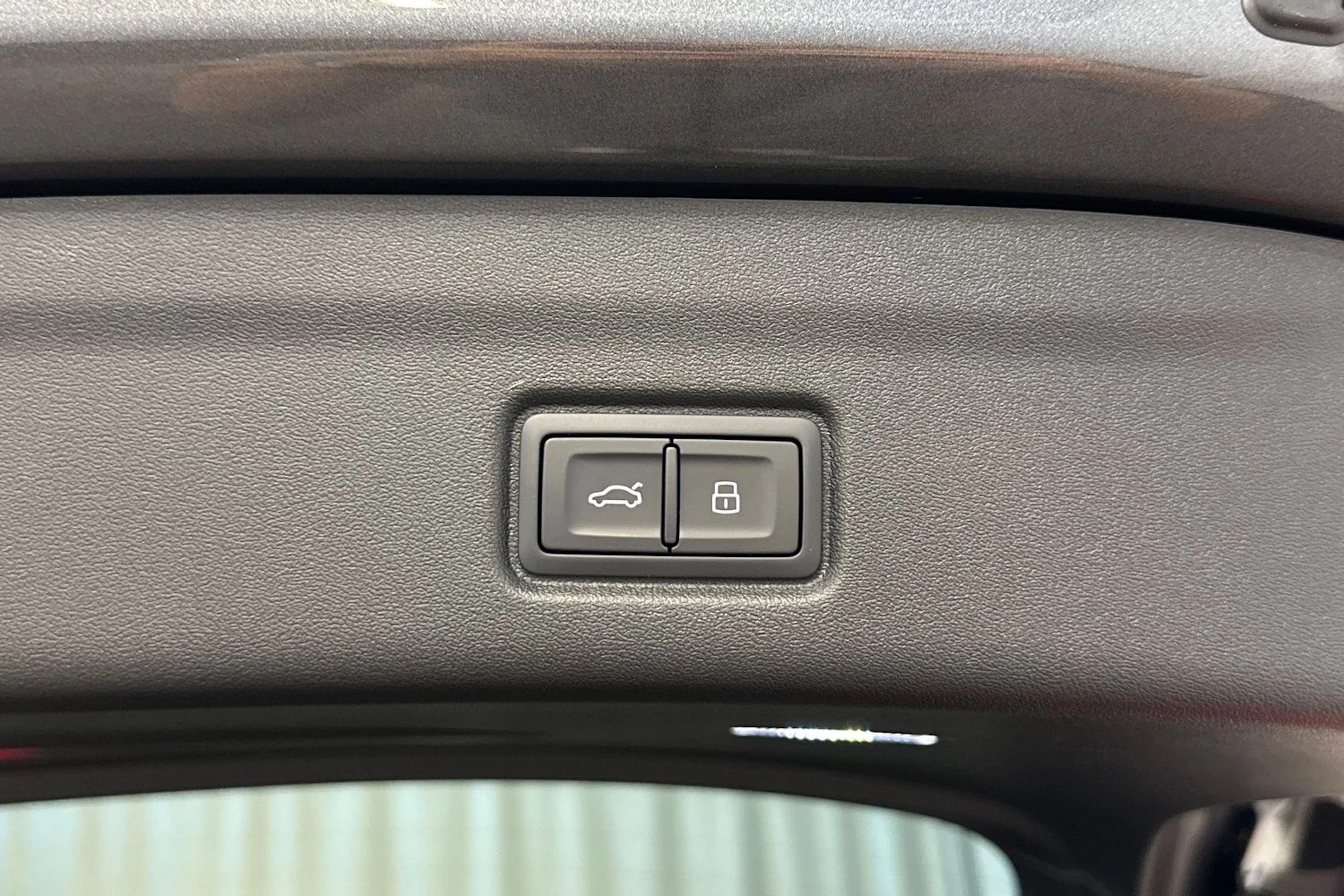 daytona harmaa Audi Q6 e-tron 2026 kuva 14.