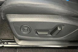 daytona harmaa Audi Q6 e-tron 2026 kuva 17.