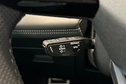 daytona harmaa Audi Q6 e-tron 2026 kuva 18.