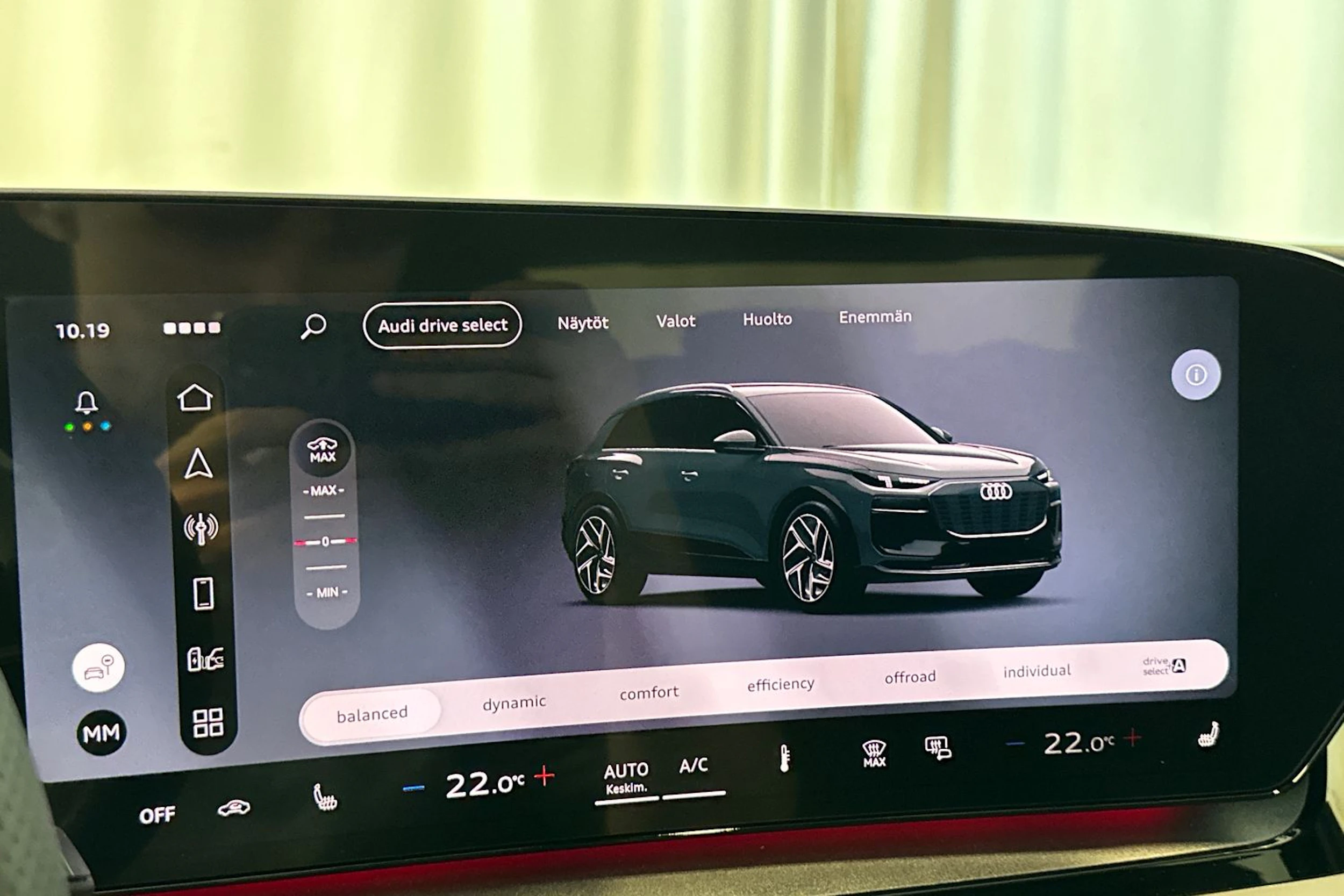 daytona harmaa Audi Q6 e-tron 2026 kuva 24.